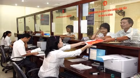 TP. HCM kiểm tra đột xuất hoạt động công vụ các cơ quan hành chính.