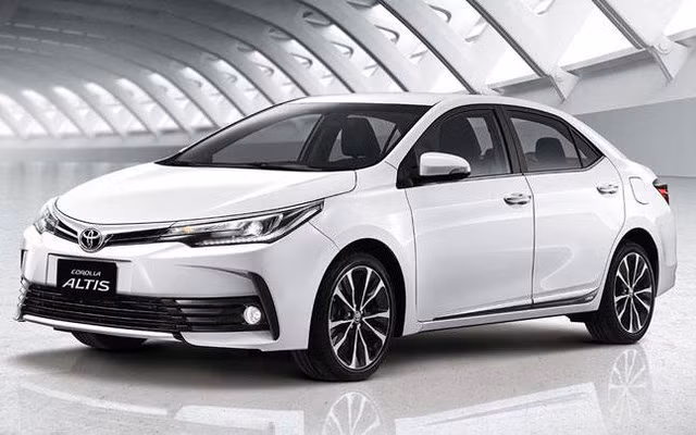 Toyota Corolla Altis 2017 đã có mặt tại thị trường Ấn Độ.