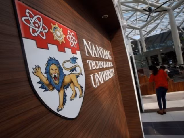 Một góc học xá của Đại học Công nghệ Nanyang của Singapore - Ảnh: Reuters