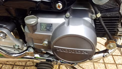 Honda Dream 'lùn' nội địa Nhật hàng hiếm tại Việt Nam ảnh 9 hang-noi-dia-nhat-ban-honda-super-cub-custom-100-7