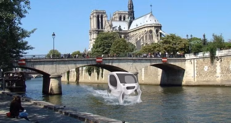 Bốn chân kim loại gắn ở phía dưới thân taxi làm giảm bớt lực cản của xe và giúp nổi trên mặt nước trong khi di chuyển, tạo cảm giác như đang bay lơ lửng.