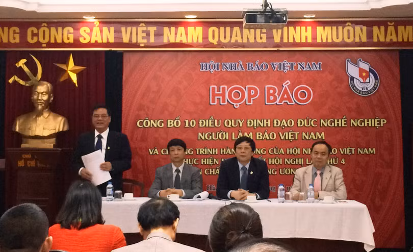 Buổi họp báo công bố Quy định đạo đức nghề nghiệp người làm báo VN