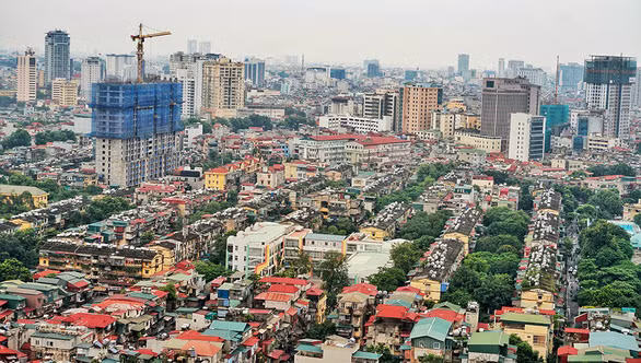 Hạn chế các công trình thấp tầng tại Hà Nội.