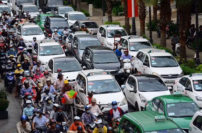 Nhiều tuyến phố Hà Nội sẽ cấm taxi theo khung giờ. (Ảnh Vietnamnet).
