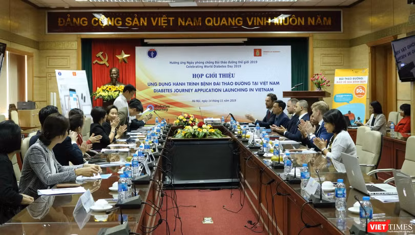 Toàn cảnh buổi giới thiệu ứng dụng hành trình đái tháo đường