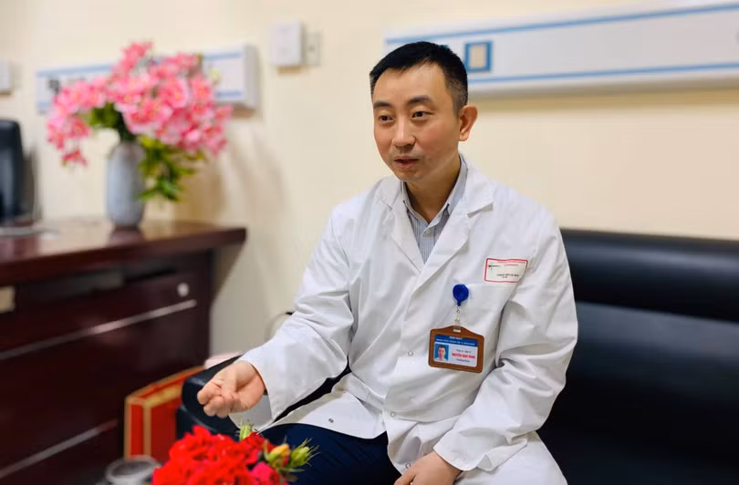 BS. Nguyễn Đình Minh - Trưởng Khoa Phẫu thuật Thẩm mỹ, tạo hình và Hàm mặt (Bệnh viện E) (Ảnh - BSCC)