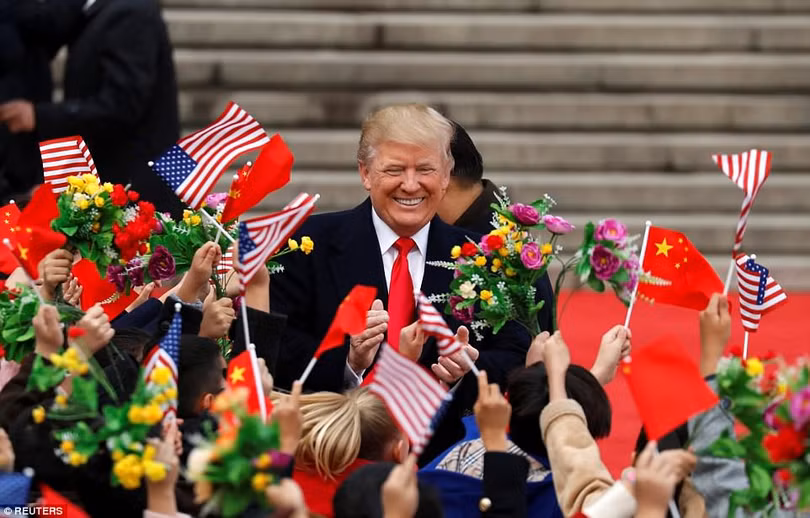 Trung Quốc trải thảm đỏ và ‘núi thỏa thuận’ 250 tỷ USD đón ông Trump ảnh 6