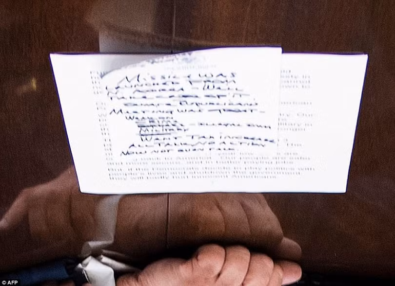 Triều Tiên phóng tên lửa ICBM: Ông Kim Jong un cười mãn nguyện, thế giới chấn động ảnh 23