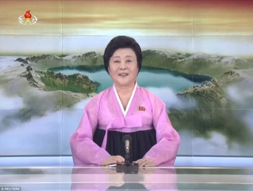 Triều Tiên phóng tên lửa ICBM: Ông Kim Jong un cười mãn nguyện, thế giới chấn động ảnh 13