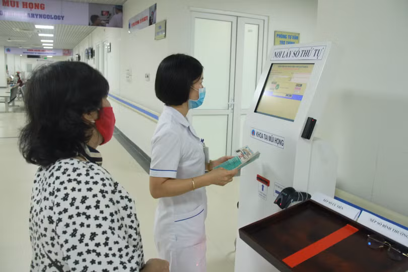 Bệnh nhân chờ khám bệnh tại Bệnh viện (Ảnh: Bệnh viện Hữu Nghị) Bệnh nhân chờ khám bệnh tại Bệnh viện (Ảnh: Bệnh viện Hữu Nghị)