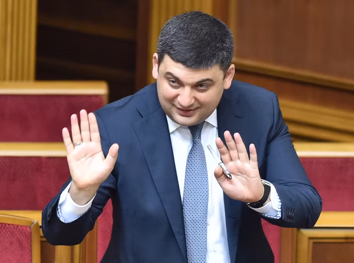 Theo thủ tướng Ukraine Volodymyr Groysman thì Trung Quốc là đối tác chiến lược và là chiến lược ưu tiên của Kiev. Theo thủ tướng Ukraine Volodymyr Groysman thì Trung Quốc là đối tác chiến lược và là chiến lược ưu tiên của Kiev.