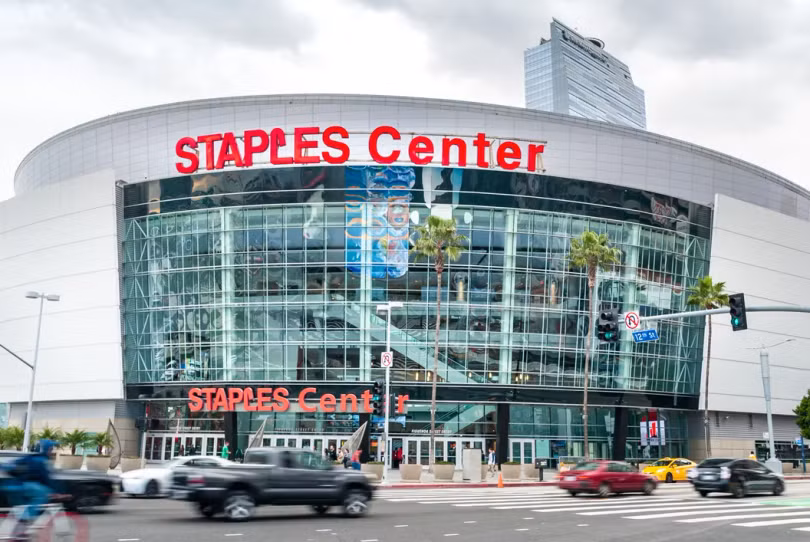 Sân vận động Staples Center được Crypto.com mua lại quyền sở hữu tên sân với giá 700 triệu USD (Ảnh: Getty Images) Sân vận động Staples Center được Crypto.com mua lại quyền sở hữu tên sân với giá 700 triệu USD (Ảnh: Getty Images)