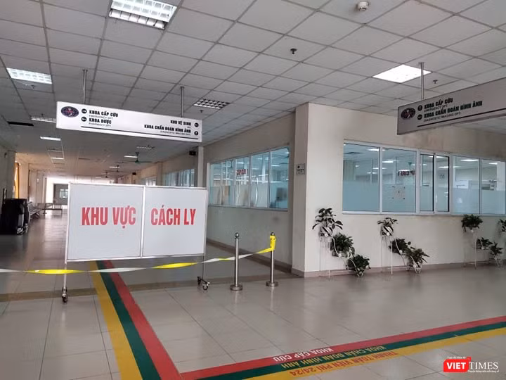 Khu vực cách ly tại Bệnh viện Bệnh Nhiệt đới Trung ương cơ sở 2. Ảnh: Minh Thúy 
