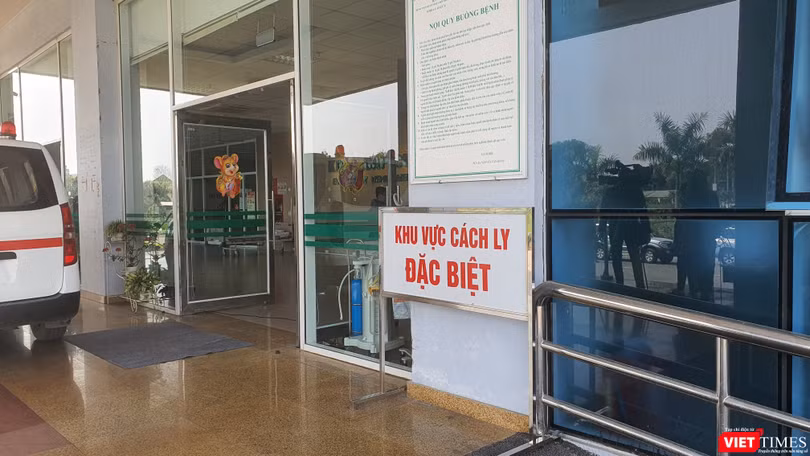 Khu vực cách ly đặc biệt tại Bệnh viện Bệnh Nhiệt đới Trung ương cơ sở 2. Ảnh: Minh Thúy 