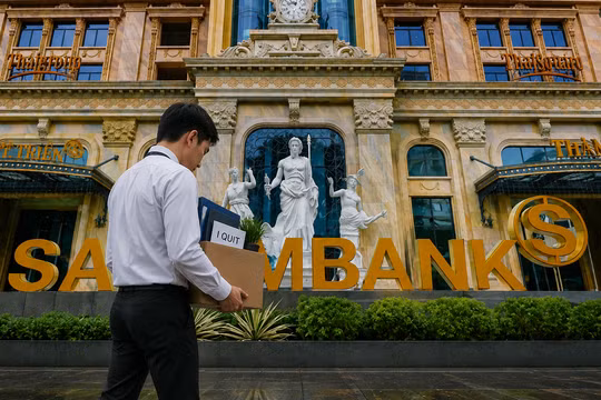 14 ngân hàng cắt giảm nhân sự, Sacombank có hơn 2.700 người nghỉ việc 