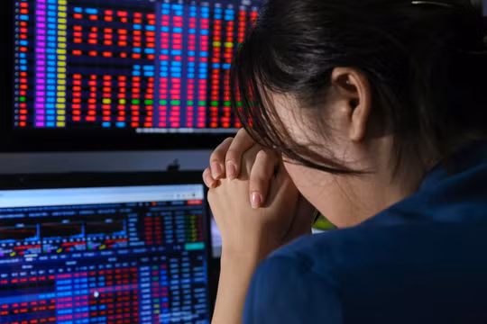 Nguyên nhân VN-Index “bốc hơi” hơn 100 điểm trong tuần này