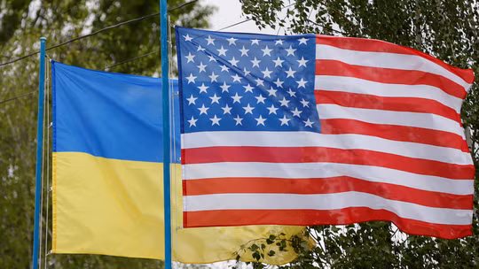 Mátxcơva “nóng mặt”, chất vấn Mỹ về việc hỗ trợ Ukraine tập kích lãnh thổ Nga