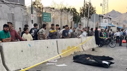 Xe bồn chở dầu phát nổ kinh hoàng ở miền Tây Iran, 10 người thiệt mạng, 6 người trọng thương