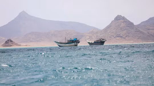 Houthi chiếm đảo chiến lược Perim ở eo biển Bab al-Mandab, siết kiểm soát "yết hầu biển Đỏ"