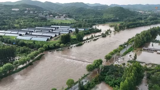 Sạt lở kinh hoàng khiến 1 người thiệt mạng ở miền Đông Trung Quốc, cảnh báo mưa lớn còn tiếp diễn