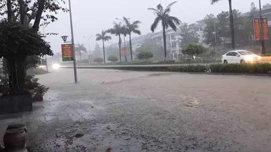 Cảnh báo dông lốc, sét, mưa đá và mưa lớn cục bộ tại Lào Cai trong những giờ tới