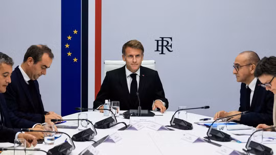 Bộ trưởng Nội vụ Laurent Nunez xin từ chức, Tổng thống Macron lập tức bác bỏ