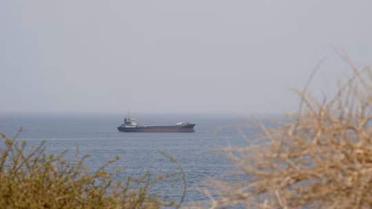 Eo biển Hormuz chao đảo sau các vụ tấn công tàu chở dầu, hoạt động vận chuyển hàng hóa giảm mạnh