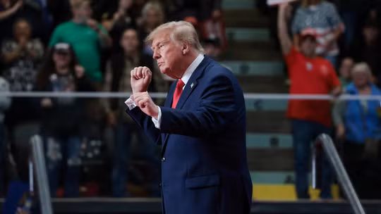 Ông Trump bất ngờ khơi lại thảm kịch 11/9, kêu gọi cử tri Michigan “quay lưng” với ứng viên El-Sayed