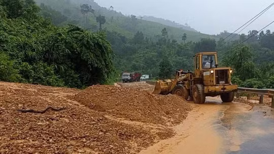 Chính thức thông xe 3 vị trí sạt lở nghiêm trọng trên đường Hồ Chí Minh qua Quảng Trị