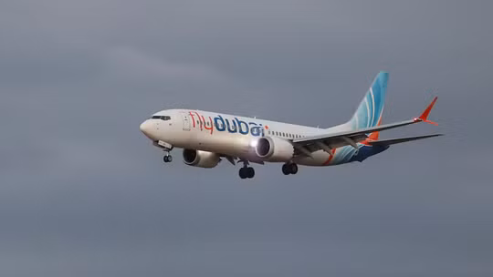 Vụ chuyến bay Flydubai chở 174 người bị tấn công: Hé lộ lý lịch bất thường của cơ phó