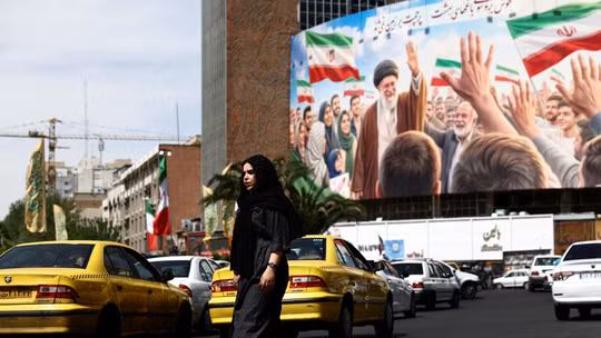 Iran tuyên bố hai nhân viên Đại sứ quán Pháp bị cấm quay trở lại Tehran