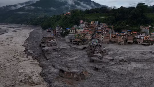 Diễn biến lũ quét ở biên giới Nepal-Trung Quốc: Gần 1500 người mất tích, số người chết tiếp tục tăng
