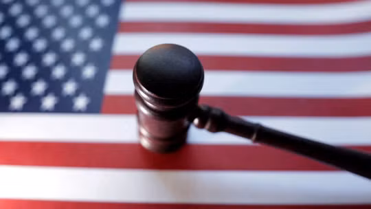Thẩm phán Mỹ “tuýt còi” chiến dịch quảng cáo có hình ảnh ông Trump trước bầu cử giữa kỳ