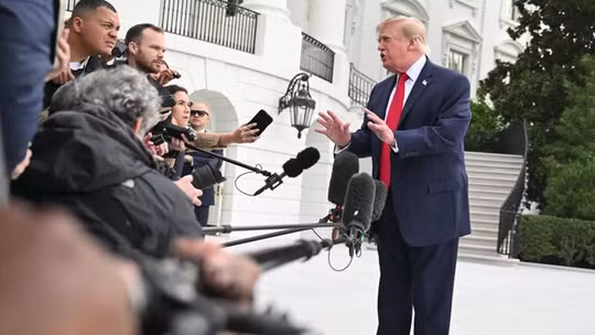 NÓNG: Ông Trump cảnh báo Mỹ có thể mở chiến dịch quân sự mới chống lại Iran