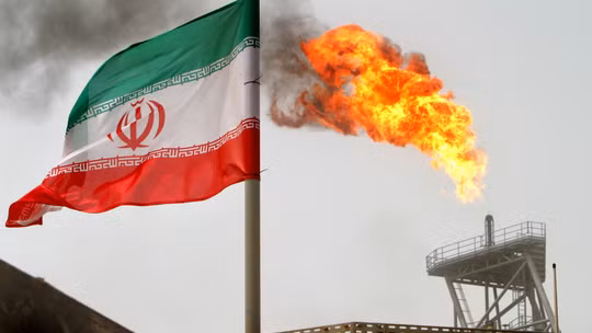 Iran phản đối mạnh mẽ các lệnh trừng phạt mới của Mỹ giữa khủng hoảng kinh tế