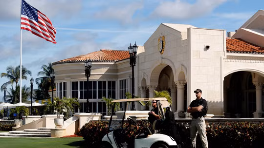 Ông Trump cân nhắc biến sân golf ở Florida thành khu nghỉ dưỡng dành cho Tổng thống