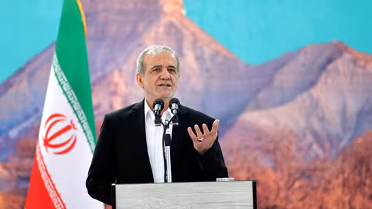 Tổng thống Iran Pezeshkian đổ lỗi cho Mỹ khiến thỏa thuận tạm thời thất bại