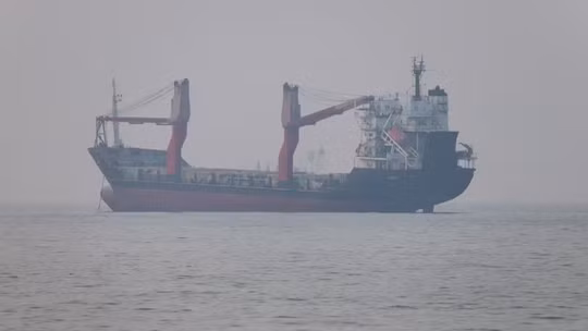 Mỹ tuyên bố "ngày D-day kinh tế" khi Iran đe dọa ngừng toàn bộ hoạt động xuất khẩu dầu mỏ