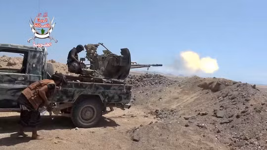 Houthi trút hỏa lực tấn công sân bay Riyadh, 3 người Saudi Arabia thiệt mạng
