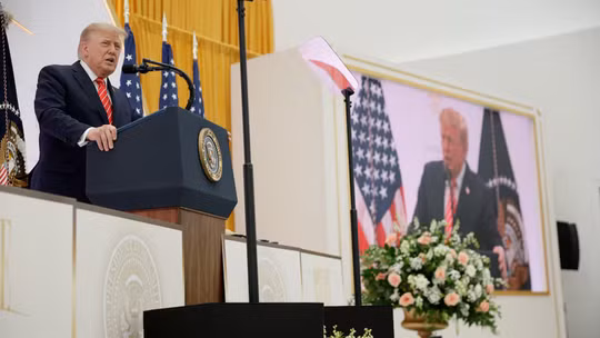 Tỷ lệ ủng hộ ông Trump sụt giảm nghiêm trọng, đảng Cộng hòa đứng trước phép thử lớn
