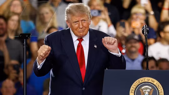 Ông Trump hưởng lợi “khủng” từ tiền mã hóa, người dân Mỹ phản ứng ra sao?