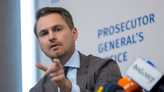 Tổng công tố Ukraine Ruslan Kravchenko bất ngờ xin từ chức, nội bộ lãnh đạo tiếp tục xáo trộn