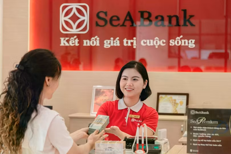 Chồng của phó chủ tịch SeABank muốn gom 8 triệu cổ phiếu SSB
