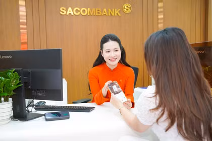 SACOMBANK giảm biên lợi nhuận cho vay, hỗ trợ doanh nghiệp tiếp cận vốn