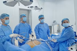 Cụ ông 83 tuổi suýt mất mạng vì... nuốt hạt mít