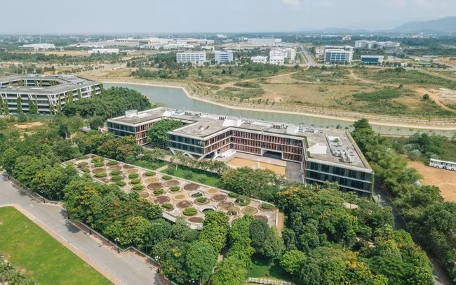 Phú Điền Group đã 'xây móng' cho các ông lớn địa ốc như thế...