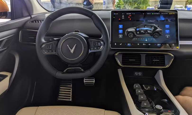 Có bao nhiêu cấp độ xe tự lái, công nghệ tự lái của VinFast, Tesla và các hãng khác thế nào?