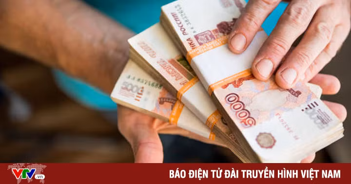 Nga hạ lãi suất lần thứ 3 liên tiếp