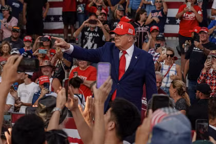 Ông Trump bác bỏ trách nhiệm liên quan đến sự cố Ukraine mất quyền truy cập Starlink