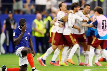 Tây Ban Nha khiến Mbappe "tắt điện", tuyển Pháp ôm hận rời World Cup 2026